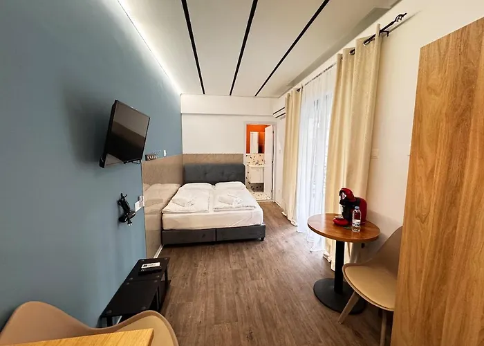 Modern Studio 8 Private Kitchenette And Bathroom