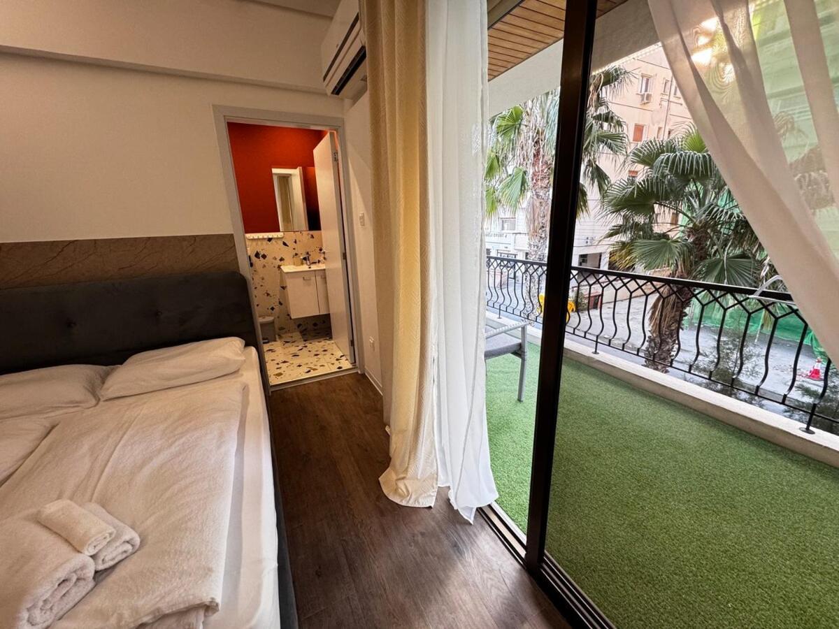 Apartment Modern 8 Private Kitchenette And Bathroom Limassol